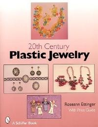 20th century Plastic Jewelry